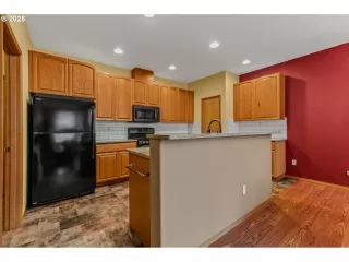 Photo #1: 387907410 Listing 