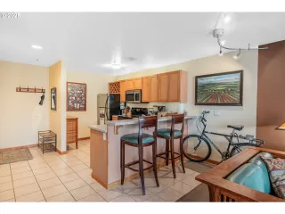 Photo #5: 388121677 Listing 