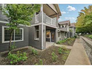 Photo #2: 389396486 Listing