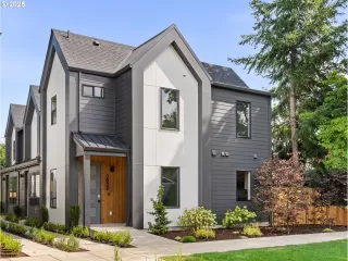 Photo #2: 390068103 Listing