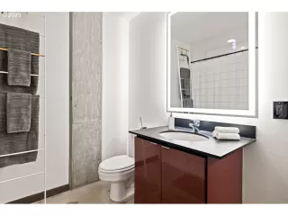 Photo #2: 390366533 Listing