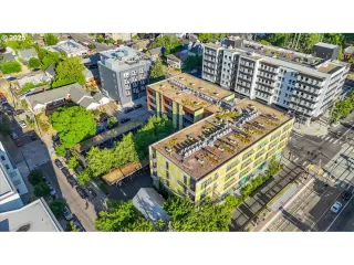 Photo #2: 390426255 Listing