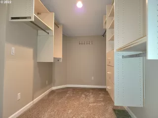 Photo #3: 390479718 Listing