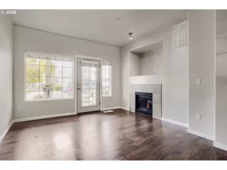 Photo #6: 390823528 Listing 