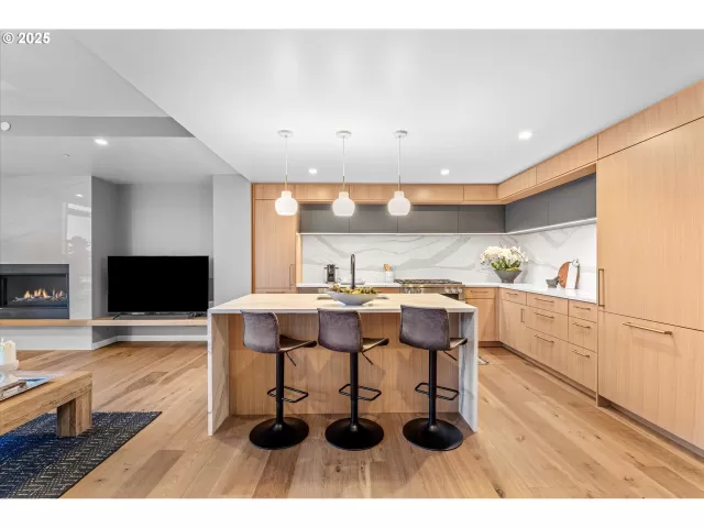 MLS: 391034967 Condo For Sale