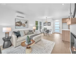 Photo #5: 391256715 Listing