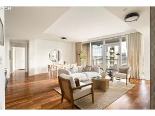 Photo #5: 391803671 Listing