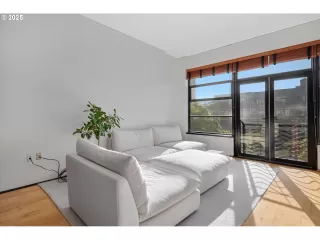 Photo #3: 391928817 Listing 