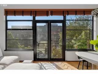 Photo #5: 391928817 Listing 