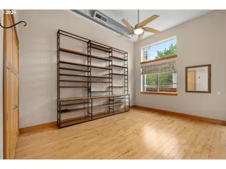 Photo #6: 392018103 Listing 