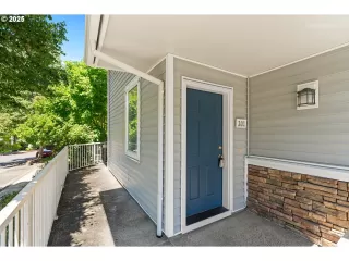 Photo #2: 392222736 Listing 