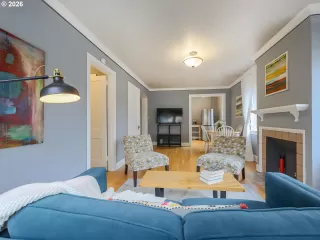 Photo #5: 392242285 Listing