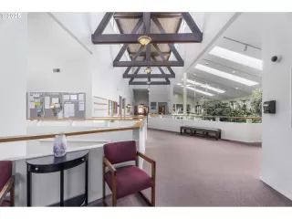 Photo #4: 392327876 Listing