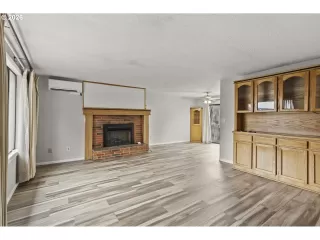 Photo #1: 392366690 Listing 