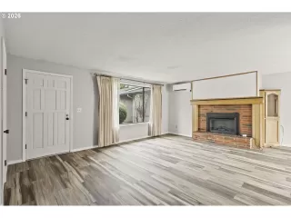 Photo #2: 392366690 Listing 