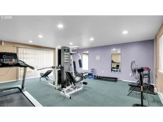 Photo #2: 392602361 Listing 