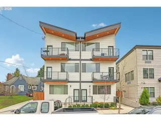 Photo #1: 393412967 Listing 