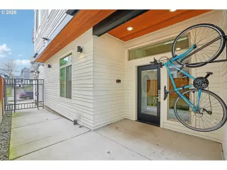 Photo #3: 393412967 Listing 