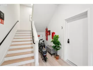 Photo #5: 393412967 Listing 