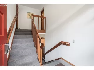 Photo #3: 394153090 Listing 