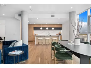 Photo #1: 394251011 Listing 