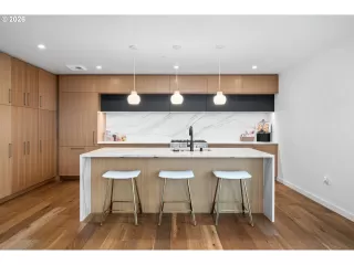 Photo #2: 394251011 Listing 