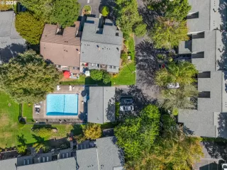 Photo #5: 394818620 Listing