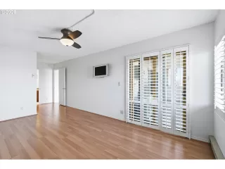 Photo #5: 394884388 Listing 