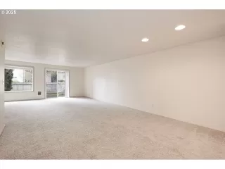 Photo #2: 395257003 Listing