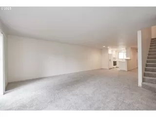 Photo #6: 395257003 Listing