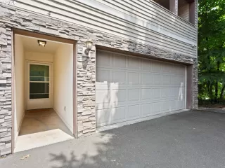 Photo #4: 395774653 Listing 