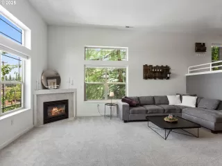 Photo #6: 395774653 Listing 