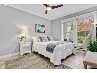 Photo #4: 396226654 Listing