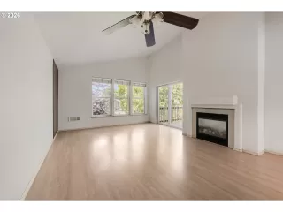 Photo #5: 396394094 Listing 