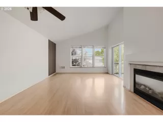 Photo #6: 396394094 Listing 