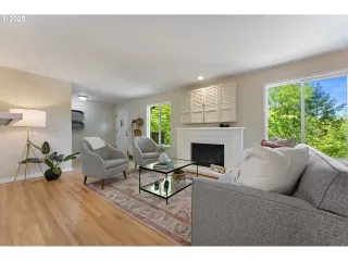 Photo #5: 397680031 Listing