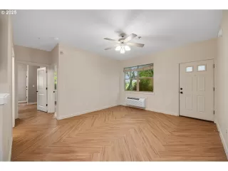 Photo #3: 398257874 Listing 