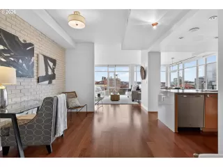 Photo #2: 398674565 Listing 