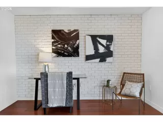 Photo #3: 398674565 Listing 