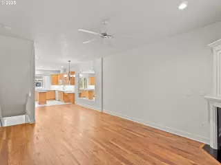 Photo #3: 399130450 Listing