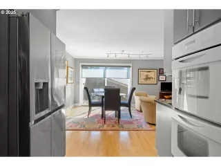 Photo #6: 399508990 Listing 