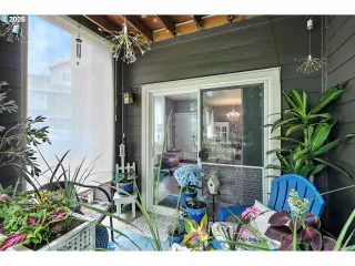 Photo #6: 400123129 Listing 