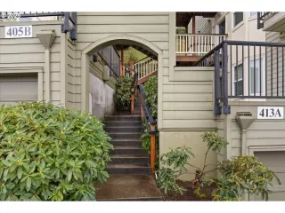 Photo #2: 400978352 Listing 