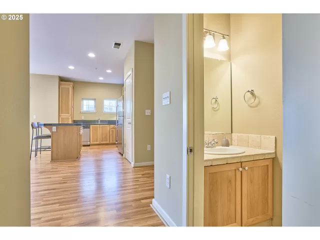 MLS: 402376424 Condo For Sale