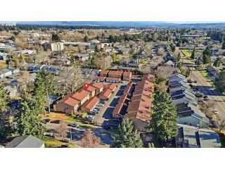 Photo #5: 402492326 Listing 