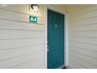 Photo #3: 402889833 Listing 