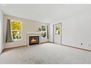 Photo #5: 402889833 Listing 