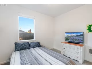 Photo #2: 403120246 Listing