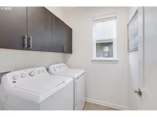 Photo #6: 403120246 Listing