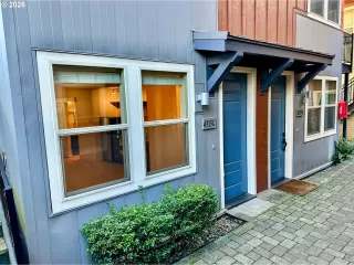 Photo #2: 403687274 Listing